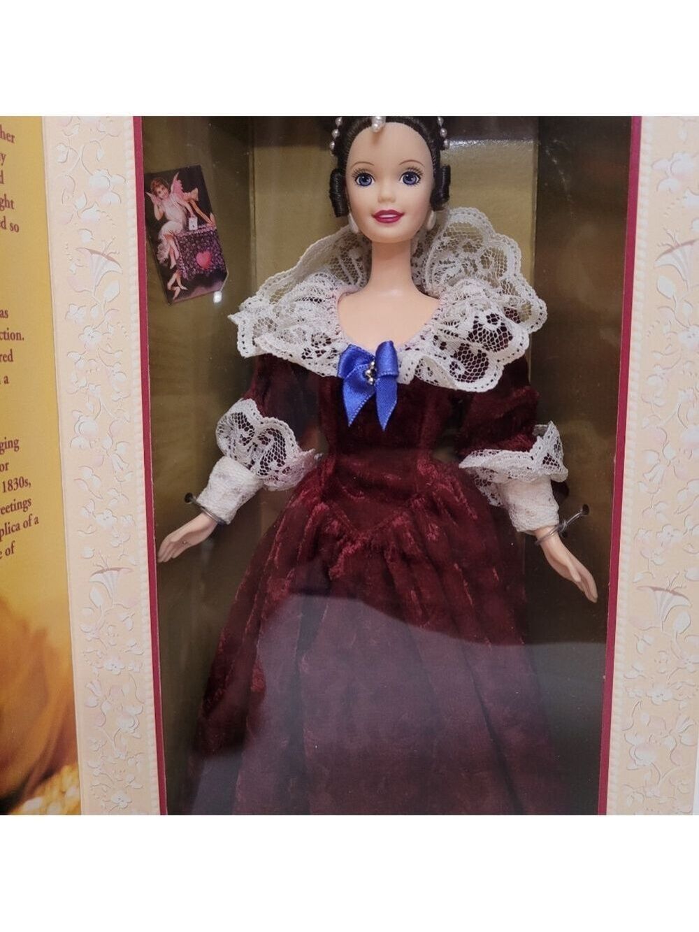 Vintage 1996 Hallmark Special Edition Sentimental Valentine Barbie #16536
